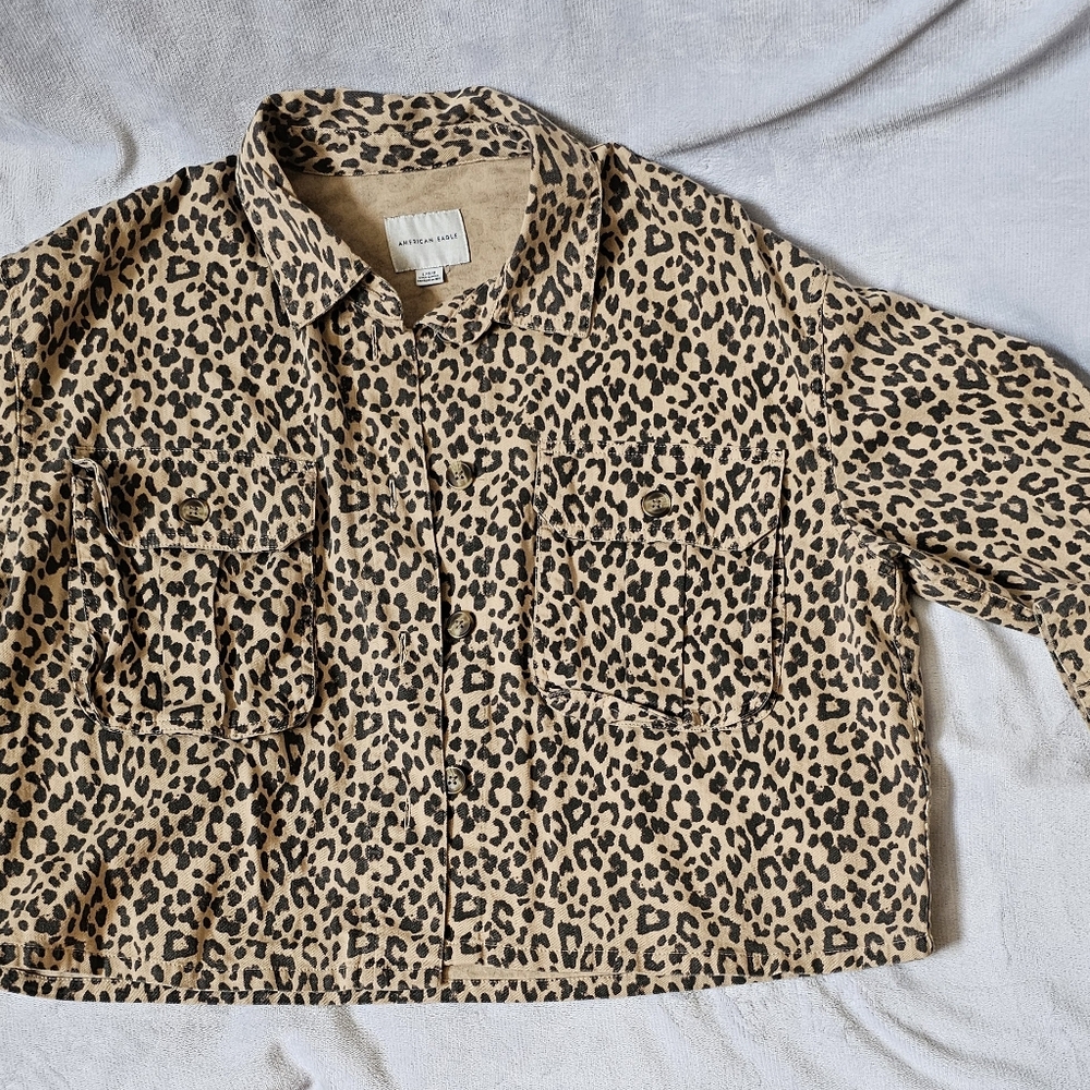 American Eagle Cropped Shacket - image 2